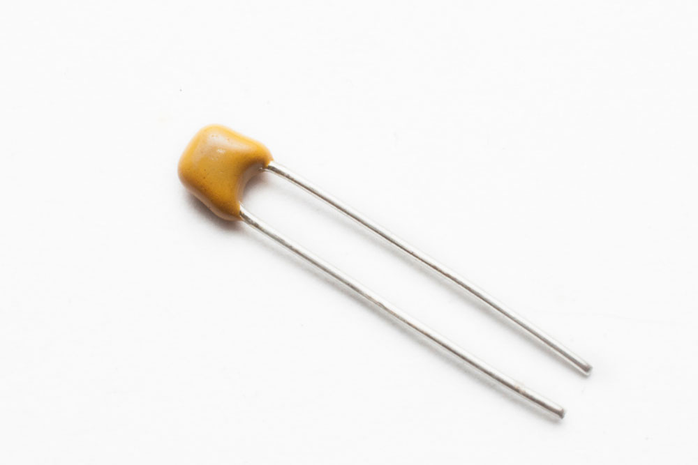 The ceramic capacitor used in electronic (generic capacitor) 